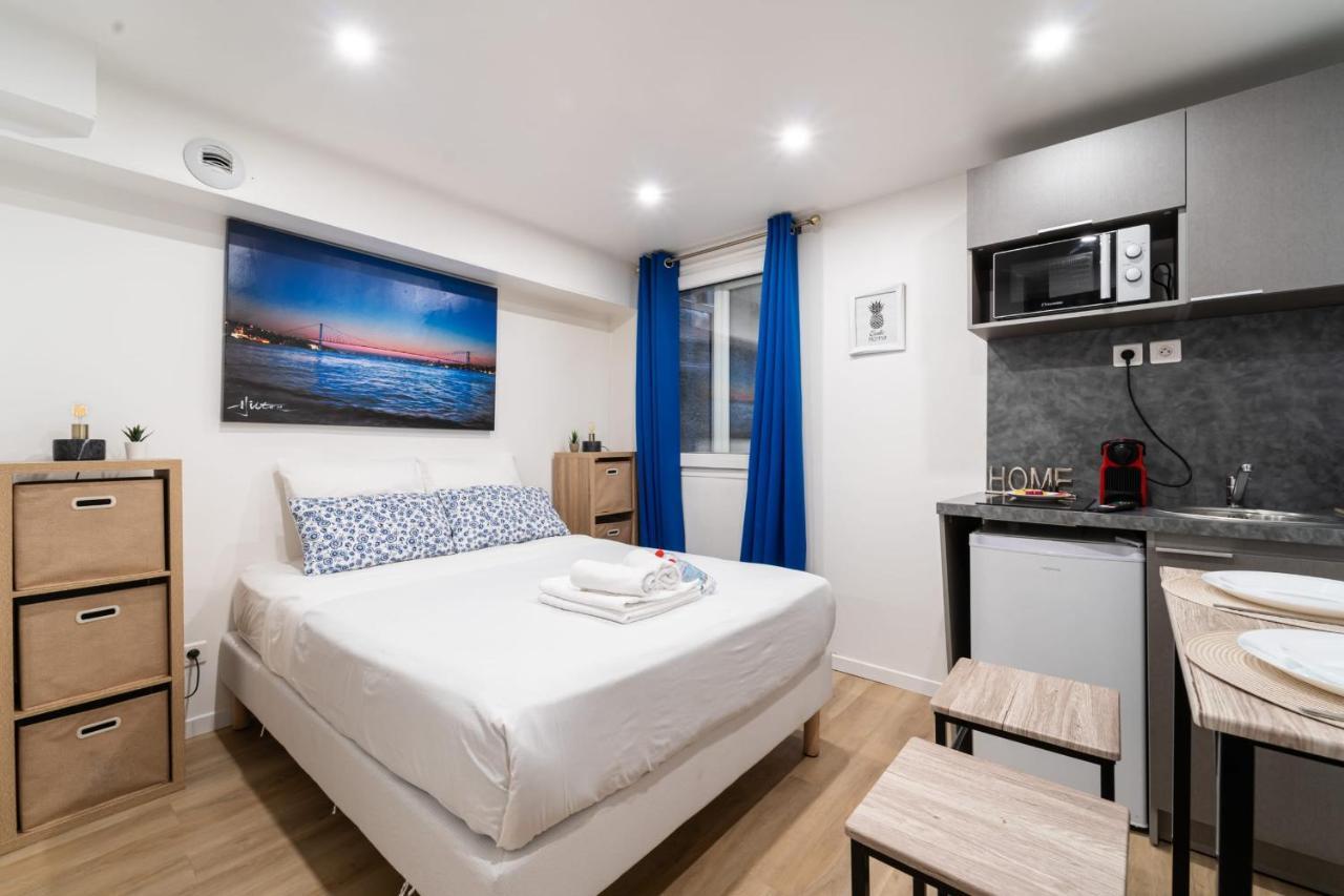 X Beautiful Studio In 8th Ii * Parigi